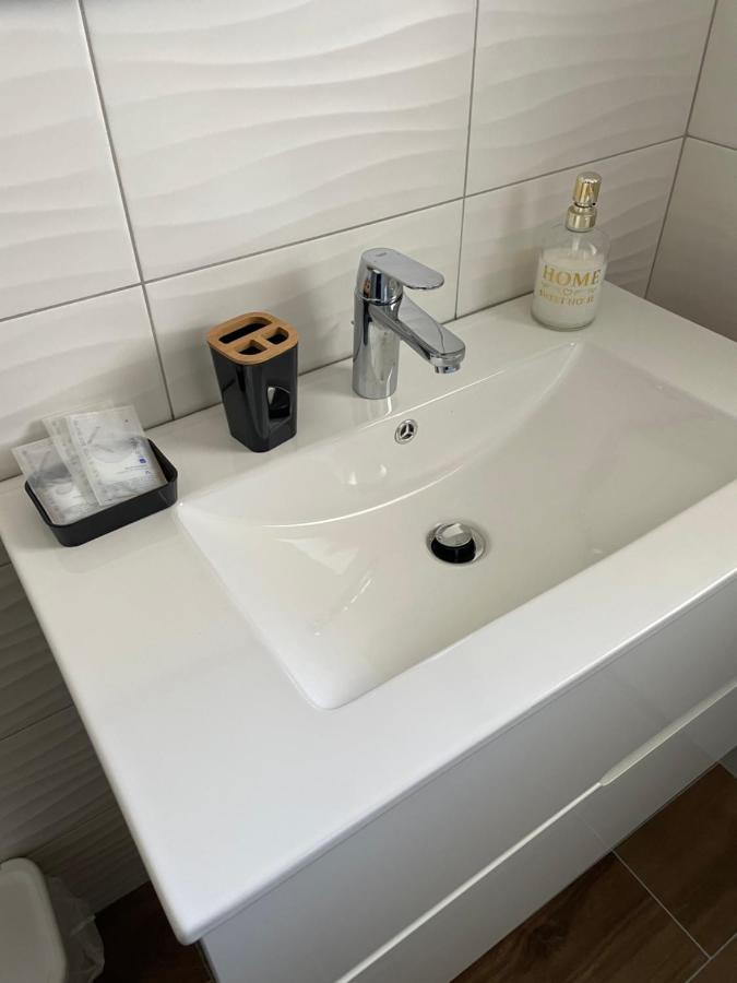 Апартаменты Dolcecasaleogiu Con Parcheggio Coperto Gratuito Vitinia Экстерьер фото